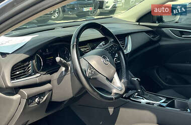 Универсал Opel Insignia 2019 в 