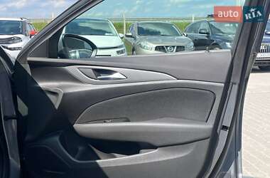 Универсал Opel Insignia 2019 в 