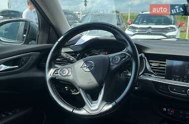 Универсал Opel Insignia 2019 в 
