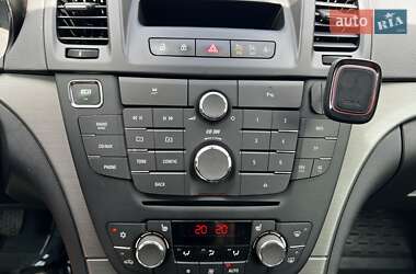 Універсал Opel Insignia 2012 в 