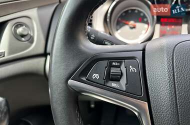Універсал Opel Insignia 2012 в 