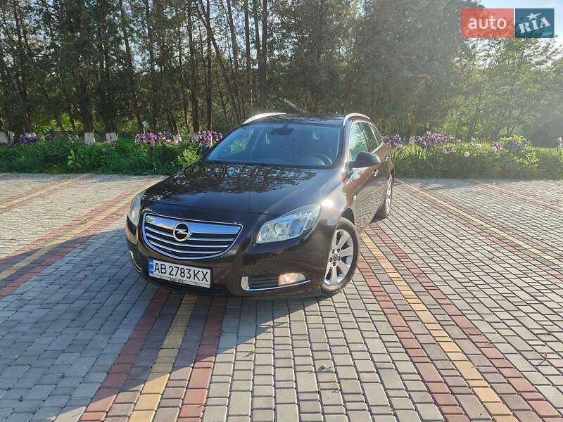 Универсал Opel Insignia 2011 в Теплике