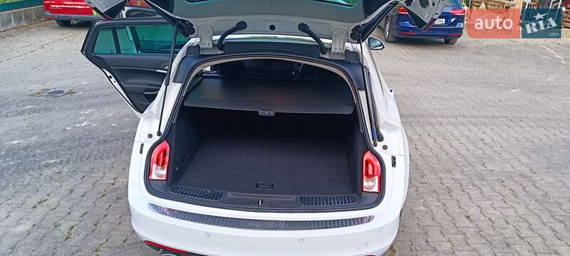 Універсал Opel Insignia 2015 в Гайвороні