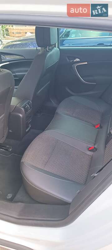 Універсал Opel Insignia 2015 в Гайвороні