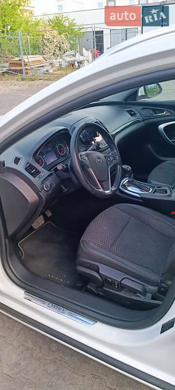 Універсал Opel Insignia 2015 в Гайвороні