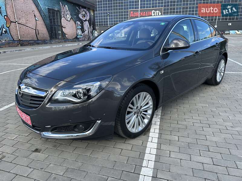 Ліфтбек Opel Insignia 2015 в 