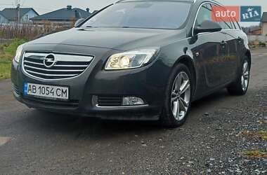 Универсал Opel Insignia 2013 в 