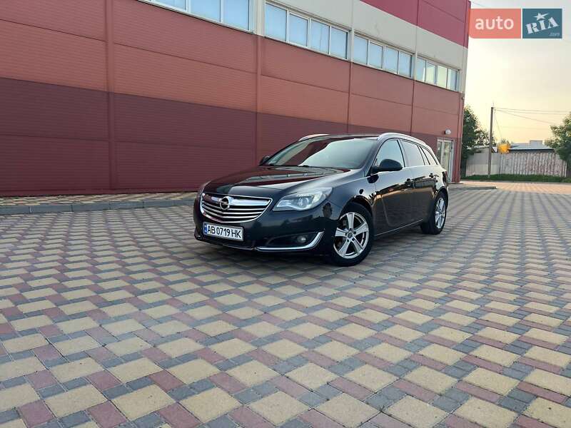 Універсал Opel Insignia 2014 в Гайсину