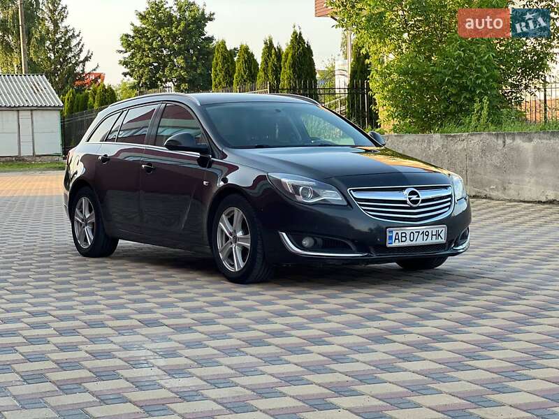 Універсал Opel Insignia 2014 в Гайсину
