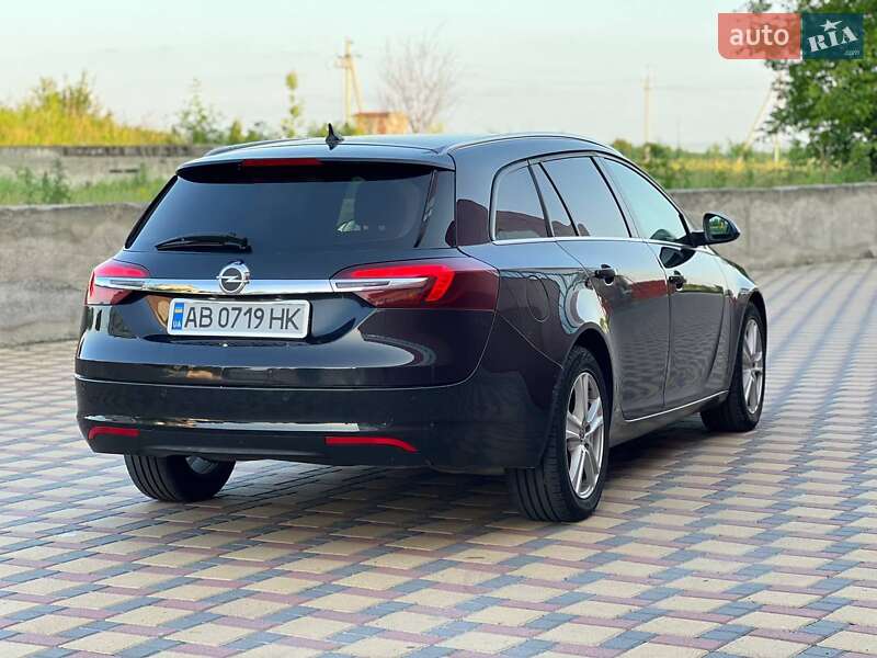 Універсал Opel Insignia 2014 в Гайсину