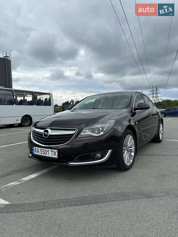 Седан Opel Insignia 2015 в Києві