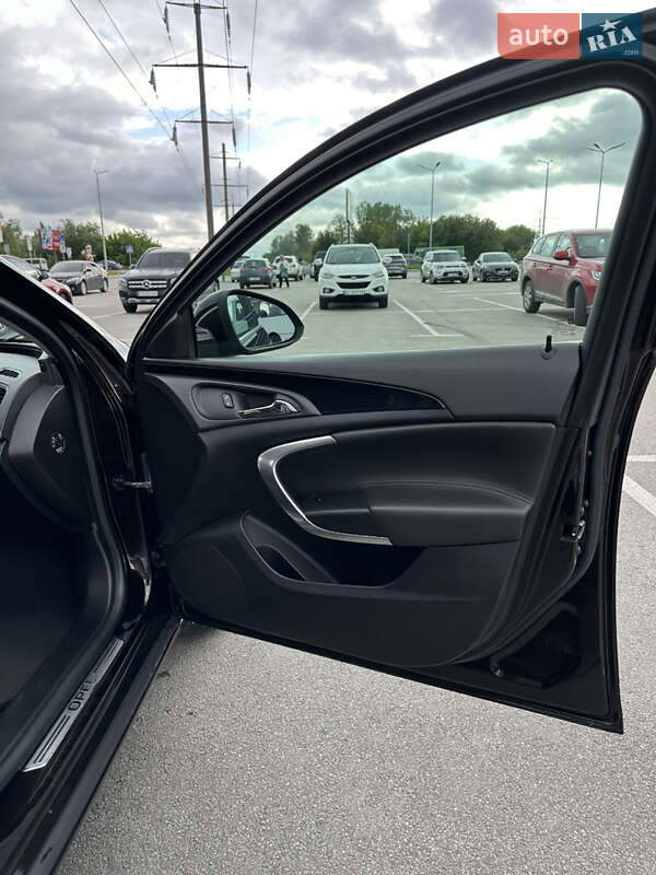 Седан Opel Insignia 2015 в Києві