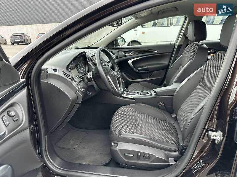 Седан Opel Insignia 2015 в Києві