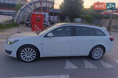 Универсал Opel Insignia 2015 в 
