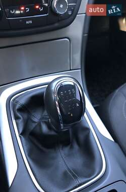 Універсал Opel Insignia 2010 в 
