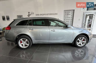 Универсал Opel Insignia 2010 в 