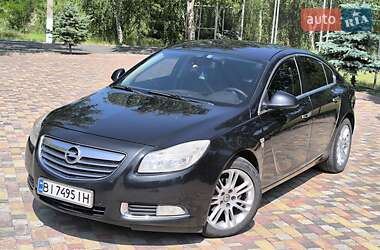 Лифтбек Opel Insignia 2010 в Миргороде
