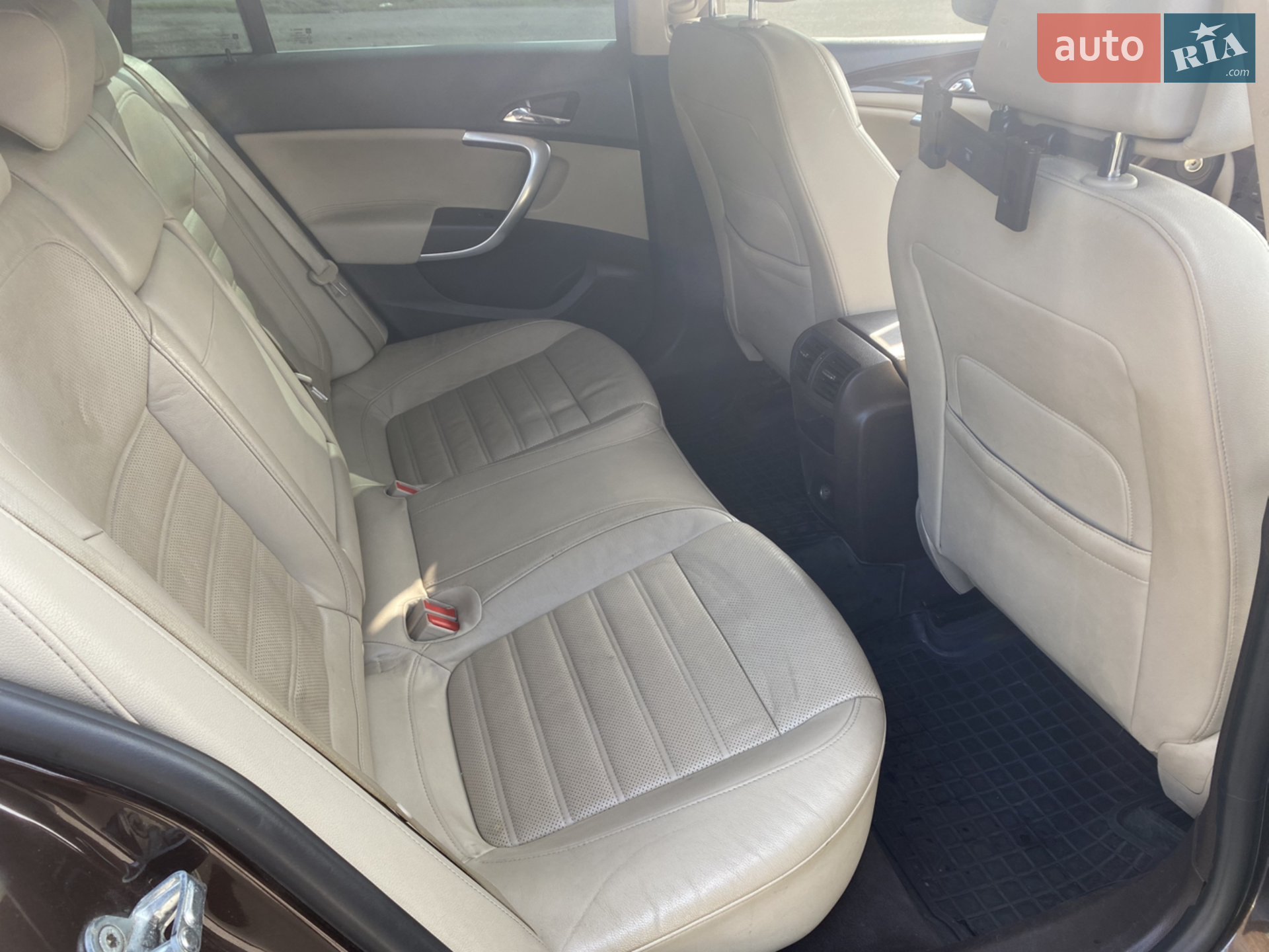 2011 Opel Insignia - мініатюра 6