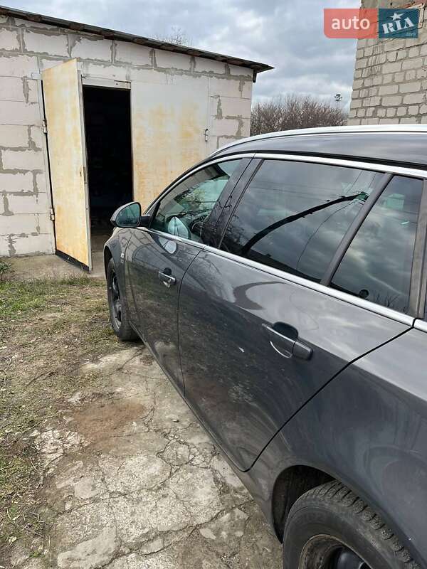 Універсал Opel Insignia 2012 в Смілі