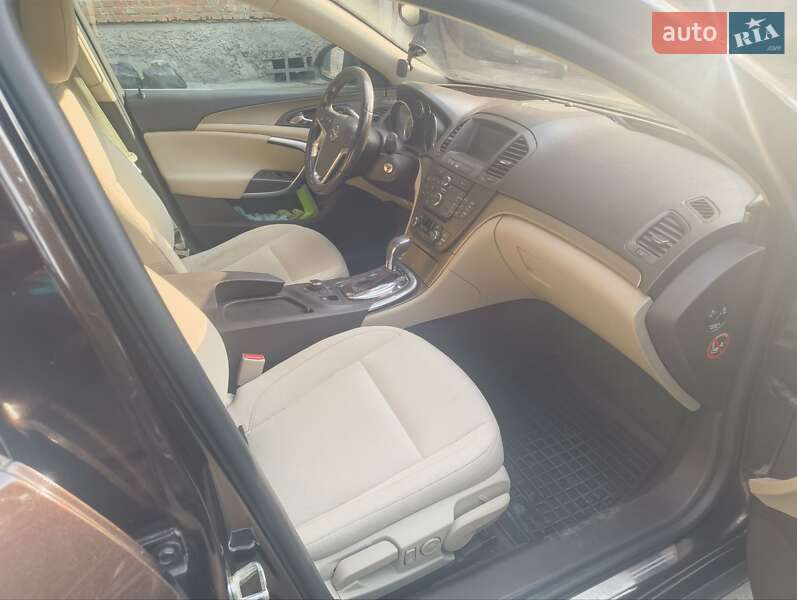 Универсал Opel Insignia 2010 в Хмельницком