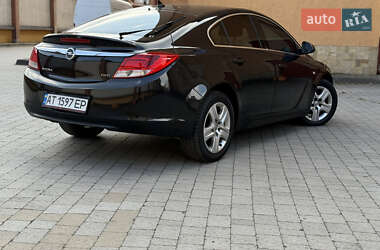 Лифтбек Opel Insignia 2010 в 