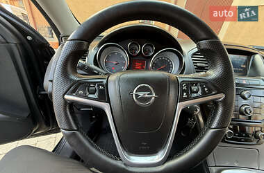 Лифтбек Opel Insignia 2010 в 