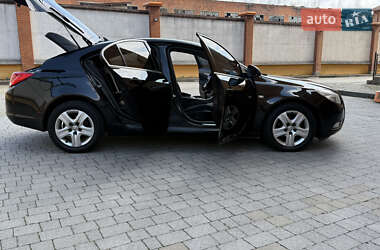 Лифтбек Opel Insignia 2010 в 