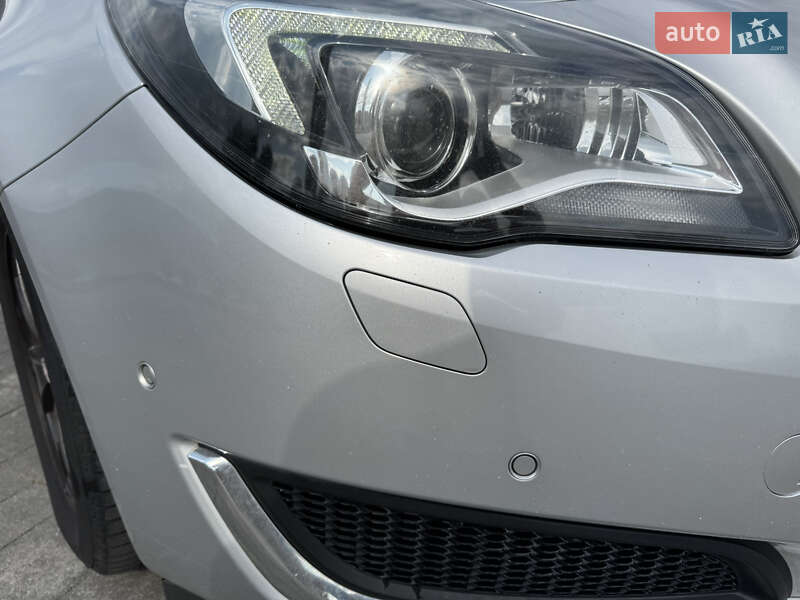 Универсал Opel Insignia 2015 в Хусте