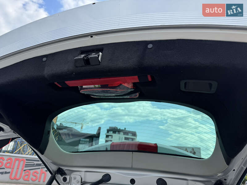 Универсал Opel Insignia 2015 в Хусте