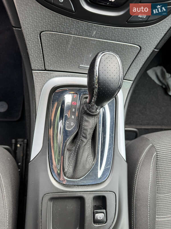 Универсал Opel Insignia 2015 в Хусте