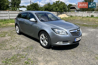 Універсал Opel Insignia 2011 в Костопілі