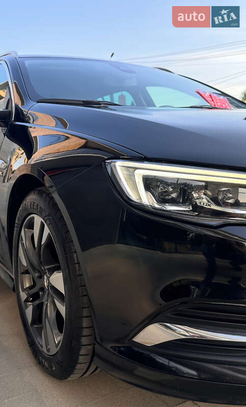 Універсал Opel Insignia 2019 в Ужгороді