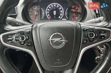 Универсал Opel Insignia 2014 в 