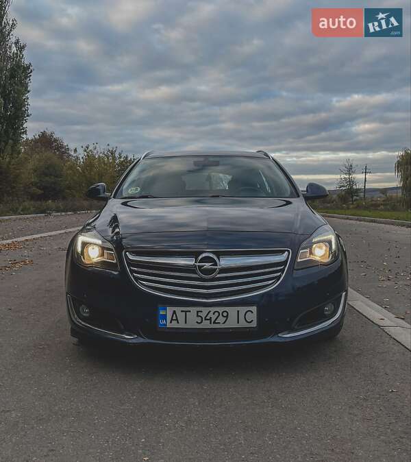 Универсал Opel Insignia 2014 в Бурштыне