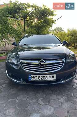 Универсал Opel Insignia 2013 в Буске