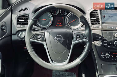 Универсал Opel Insignia 2009 в 