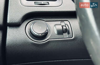 Универсал Opel Insignia 2009 в 
