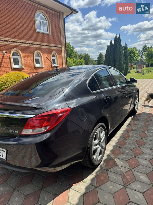 Ліфтбек Opel Insignia 2011 в Баранівці