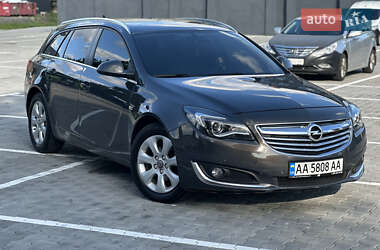 Универсал Opel Insignia 2014 в Киеве