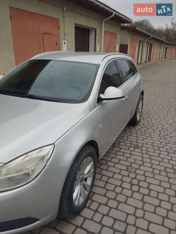 Универсал Opel Insignia 2010 в Каменец-Подольском