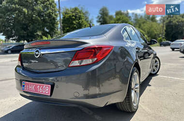 Седан Opel Insignia 2009 в 
