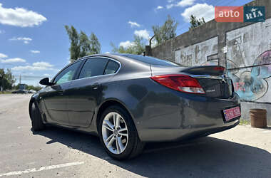 Седан Opel Insignia 2009 в 