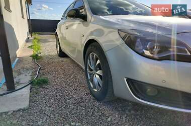 Універсал Opel Insignia 2014 в Житомирі