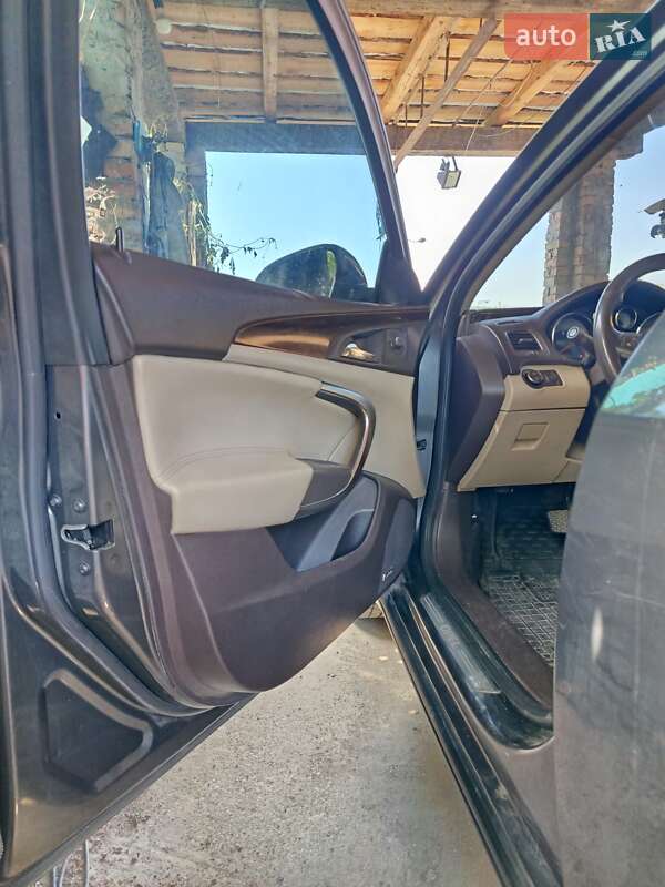 Седан Opel Insignia 2010 в Знаменке