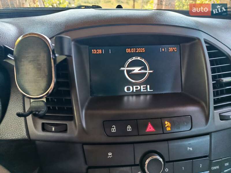 Седан Opel Insignia 2010 в Знаменке