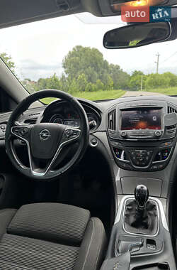 Универсал Opel Insignia 2014 в 