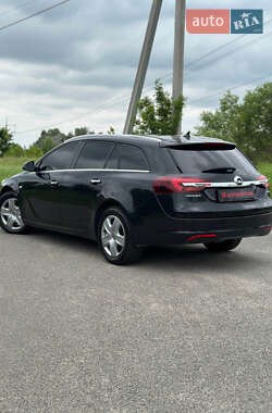 Универсал Opel Insignia 2014 в 