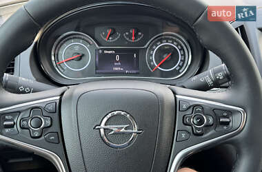 Седан Opel Insignia 2016 в 