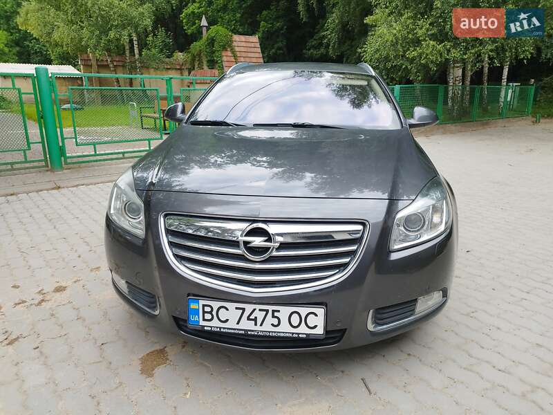 Универсал Opel Insignia 2009 в 