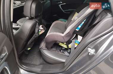 Универсал Opel Insignia 2009 в 